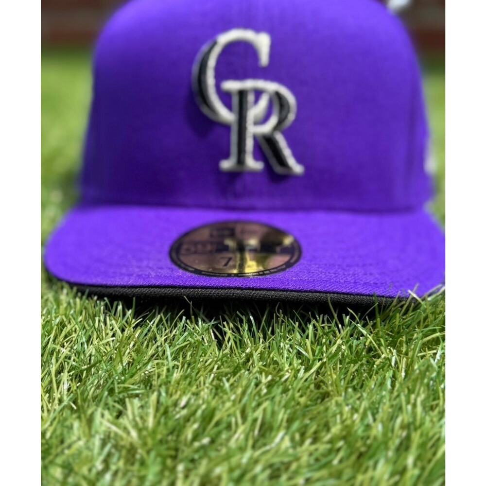 Colorado Rockies 59FIFTY
Fitted Hat 7 3/8 - New with Tags